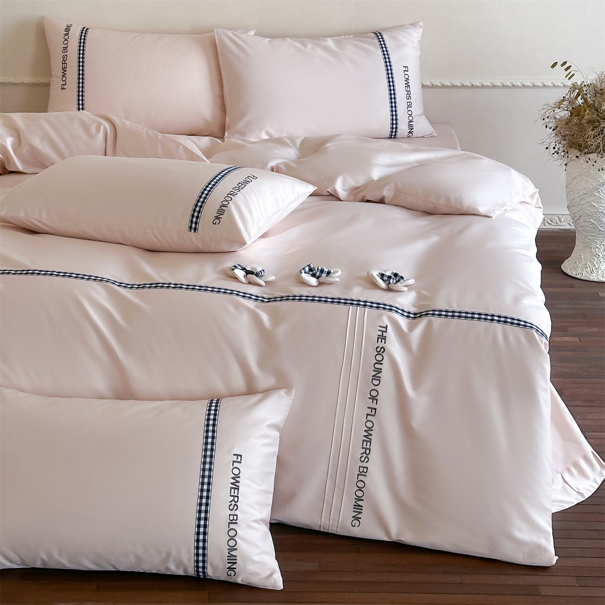 91家纺网 家纺一手货源 找家纺 名品优仓 2026春夏新款新疆长绒棉纯棉刺绣四件套-魅朵 魅朵一丫浅粉