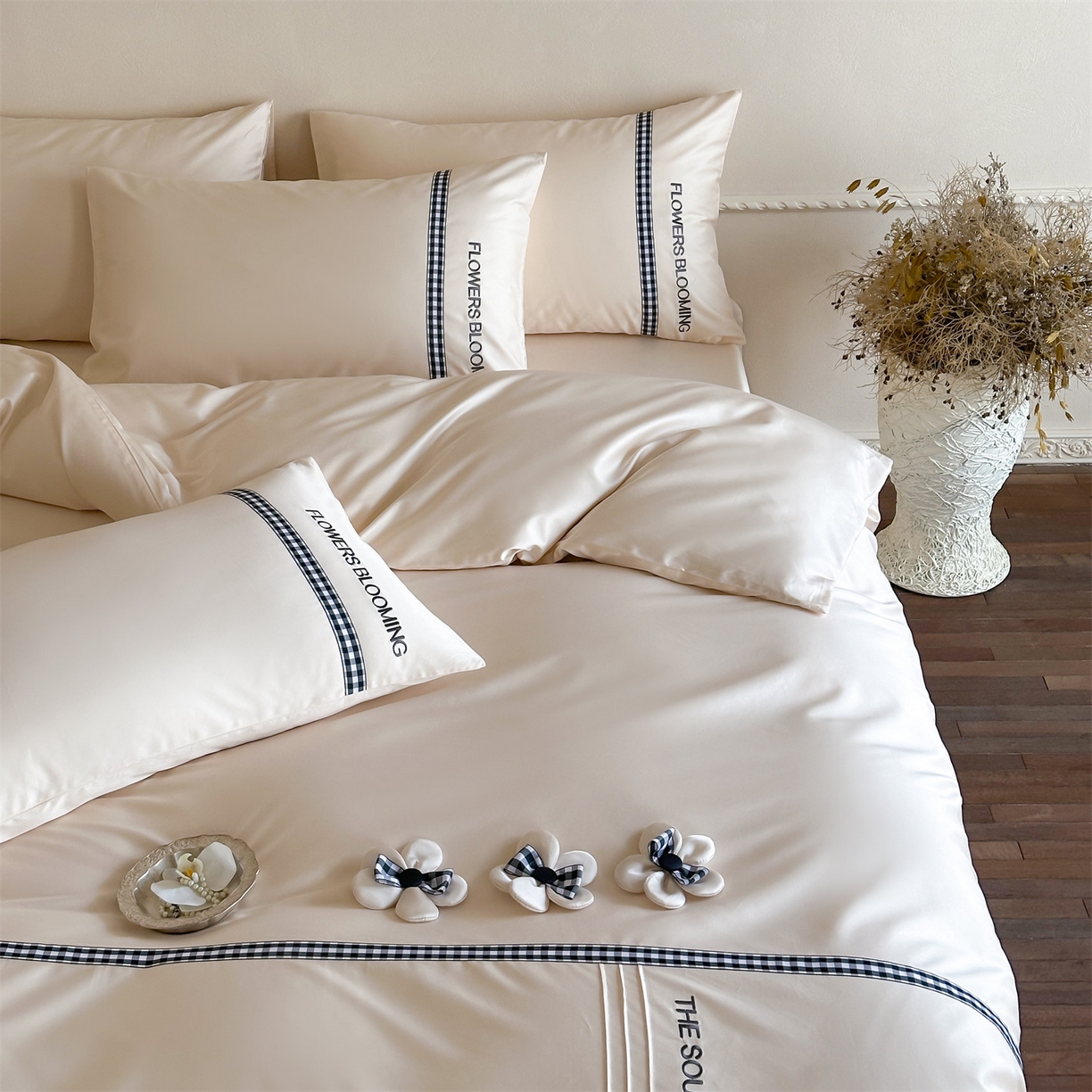 91家纺网 家纺一手货源 找家纺 名品优仓 2026春夏新款新疆长绒棉纯棉刺绣四件套-魅朵 魅朵一奶油粉