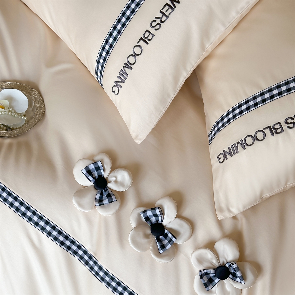 91家纺网 家纺一手货源 找家纺 名品优仓 2026春夏新款新疆长绒棉纯棉刺绣四件套-魅朵 魅朵一奶油粉