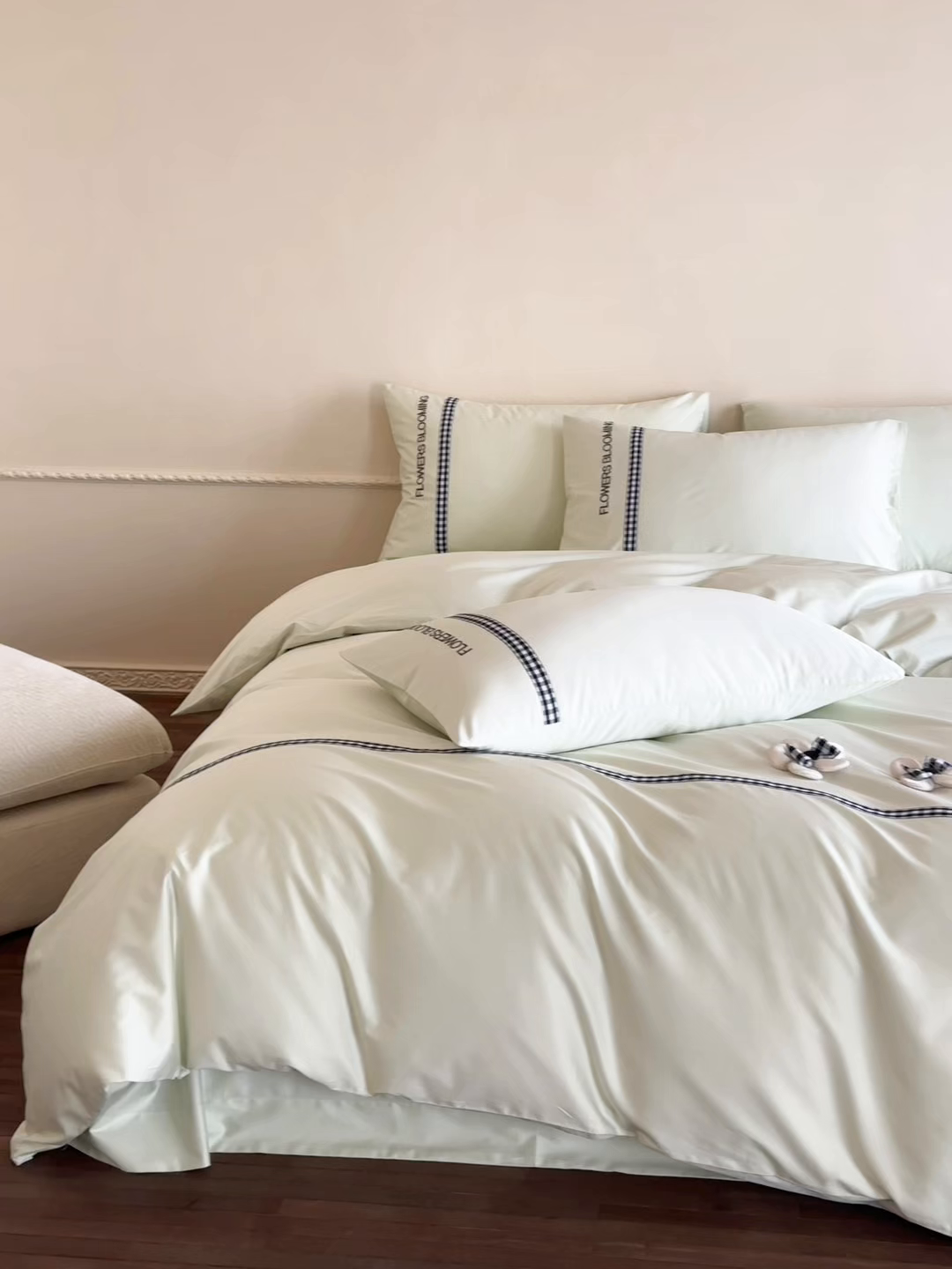 91家纺网 家纺一手货源 找家纺 名品优仓 2026春夏新款新疆长绒棉纯棉刺绣四件套-魅朵 魅朵一清新绿