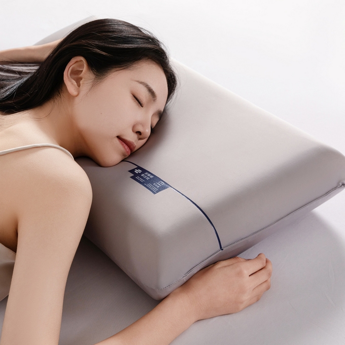 91家纺网 家纺一手货源 找家纺 初铭记忆枕 2026新款某朵同款慢回弹深睡太空记忆枕芯面包枕枕头枕芯 灰色