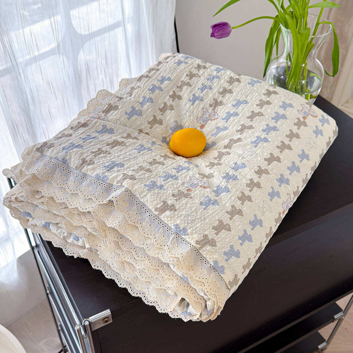 91家纺网 家纺一手货源 找家纺 竹合家纺 2026新品泡芙纱夏被四件套全棉镂空花边泡泡皱皱纱夏凉被 马上有钱