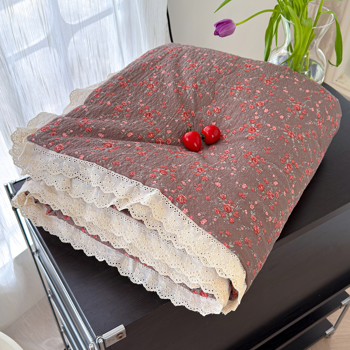 91家纺网 家纺一手货源 找家纺 竹合家纺 2026新品泡芙纱夏被四件套全棉镂空花边泡泡皱皱纱夏凉被 复古繁花