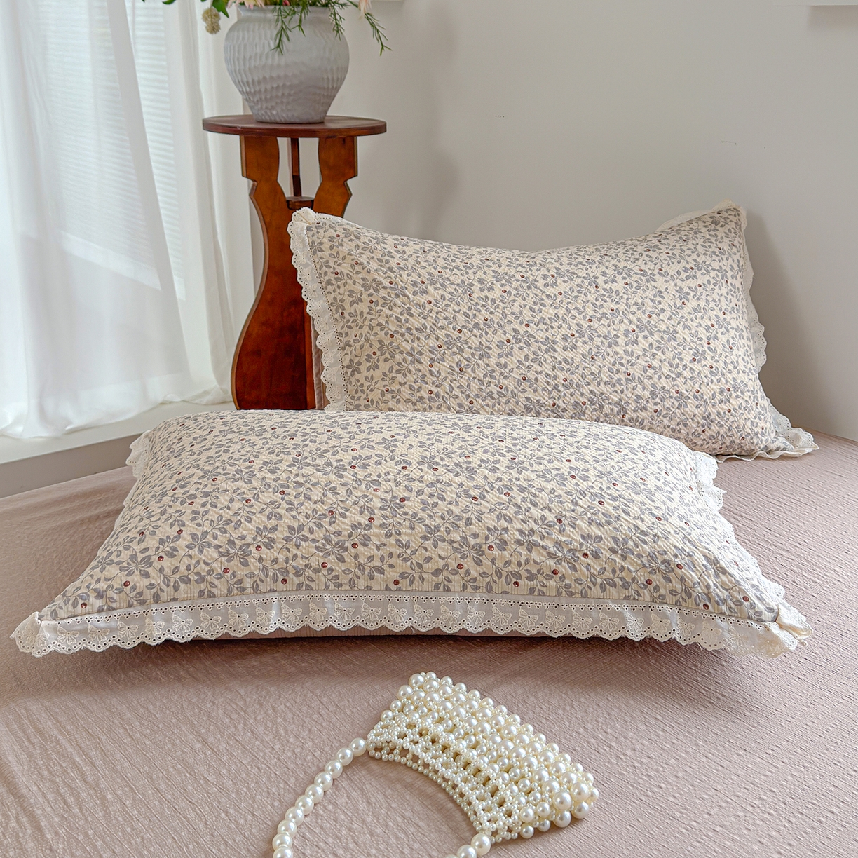 91家纺网 家纺一手货源 找家纺 竹合家纺 2026新品泡芙纱夏被四件套全棉镂空花边泡泡皱皱纱夏凉被 秋实