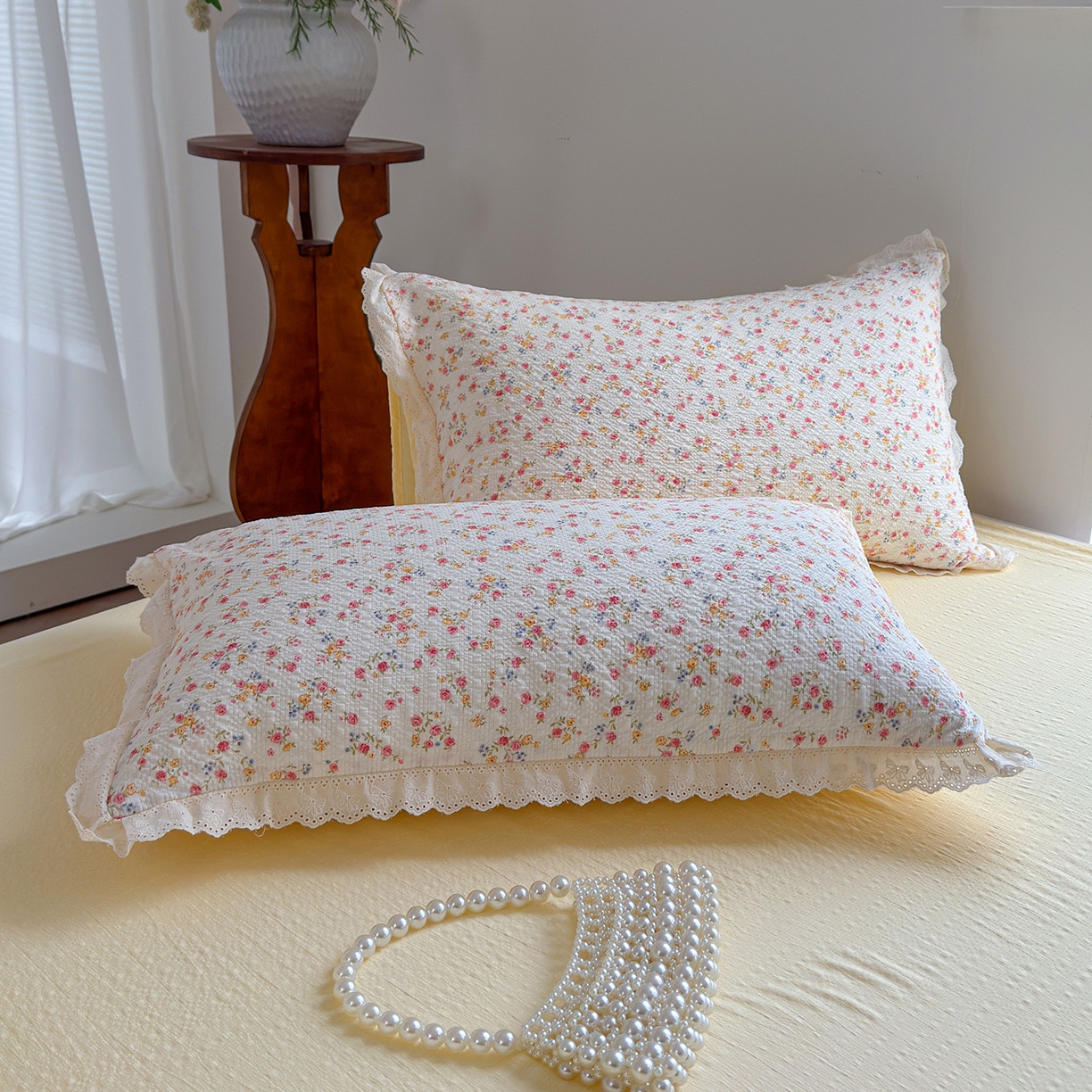 91家纺网 家纺一手货源 找家纺 竹合家纺 2026新品泡芙纱夏被四件套全棉镂空花边泡泡皱皱纱夏凉被 海棠未眠