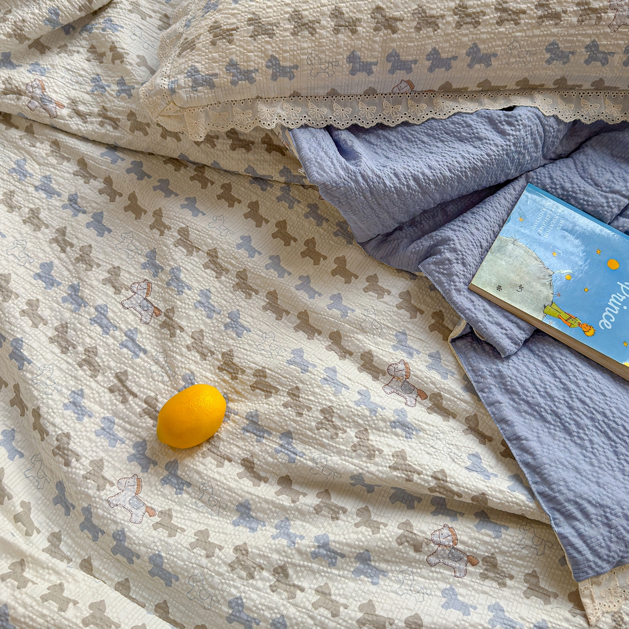 91家纺网 家纺一手货源 找家纺 竹合家纺 2026新品泡芙纱夏被四件套全棉镂空花边泡泡皱皱纱夏凉被 马上有钱