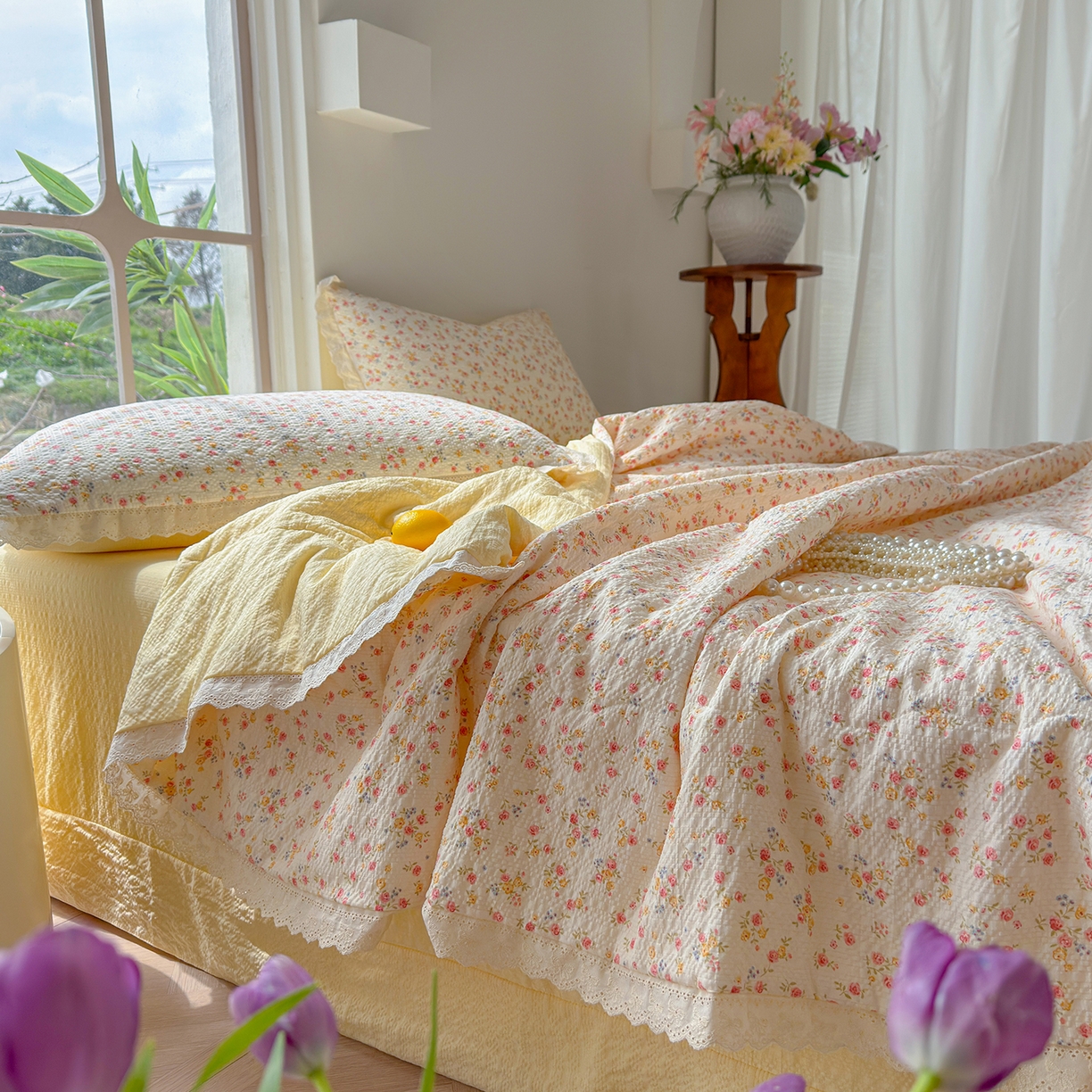 91家纺网 家纺一手货源 找家纺 竹合家纺 2026新品泡芙纱夏被四件套全棉镂空花边泡泡皱皱纱夏凉被 海棠未眠