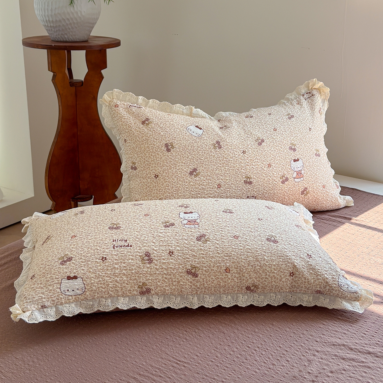 91家纺网 家纺一手货源 找家纺 竹合家纺 2026新品泡芙纱夏被四件套全棉镂空花边泡泡皱皱纱夏凉被 豹纹喵