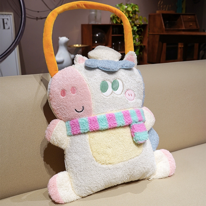 91家纺网 家纺一手货源 找家纺 仟亿莱 2026新款马小厨手提抱枕被 手提奶盖小马