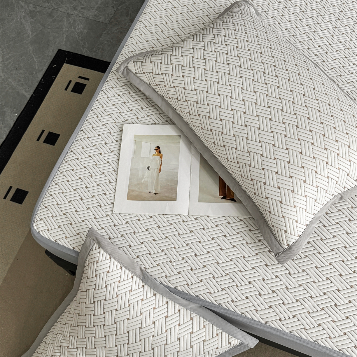 91家纺网 家纺一手货源 找家纺 （总）源舍家纺 2026新款爆款饼干花韩国豆豆A类凉席可机洗床笠款