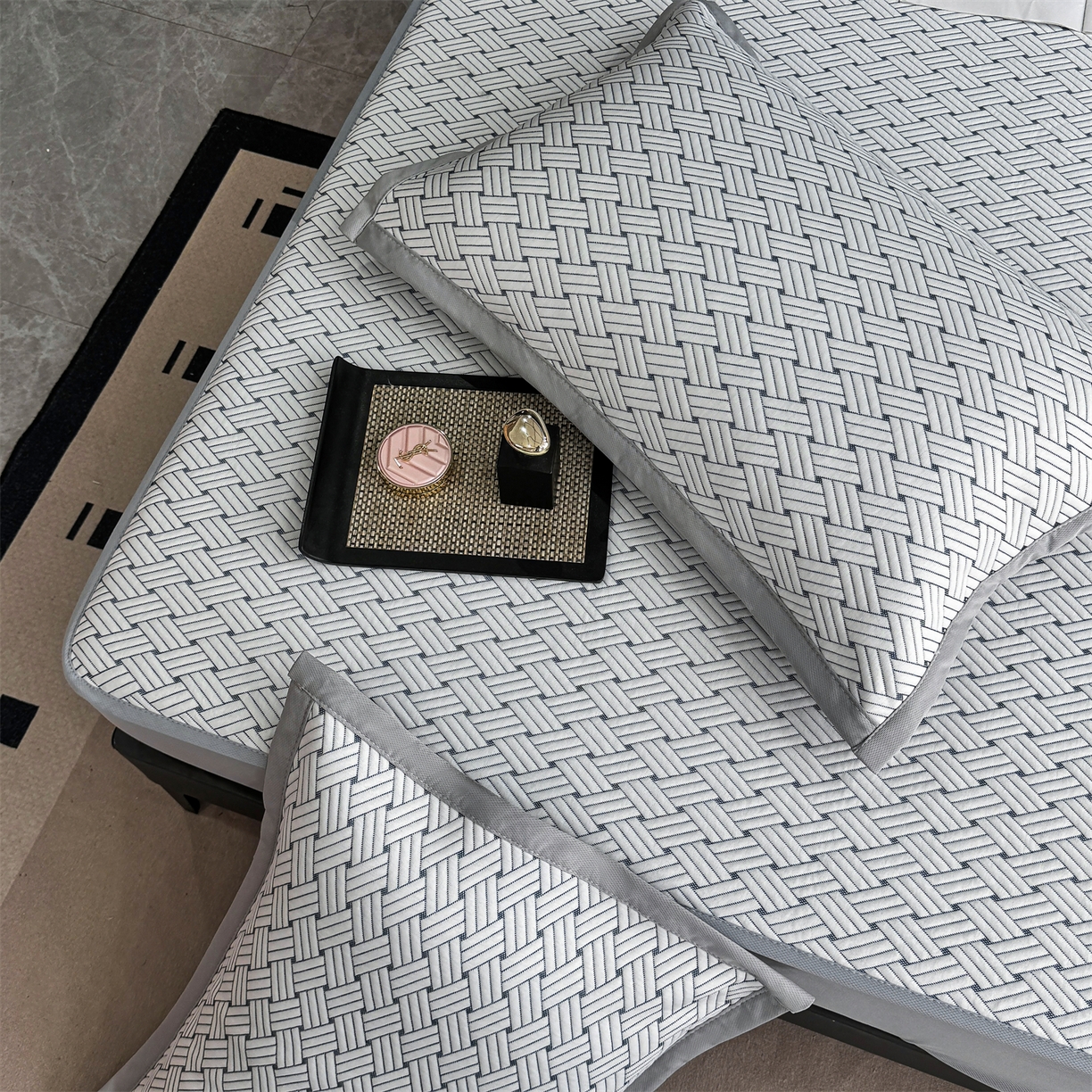 91家纺网 家纺一手货源 找家纺 （总）源舍家纺 2026新款爆款饼干花韩国豆豆A类凉席可机洗床笠款