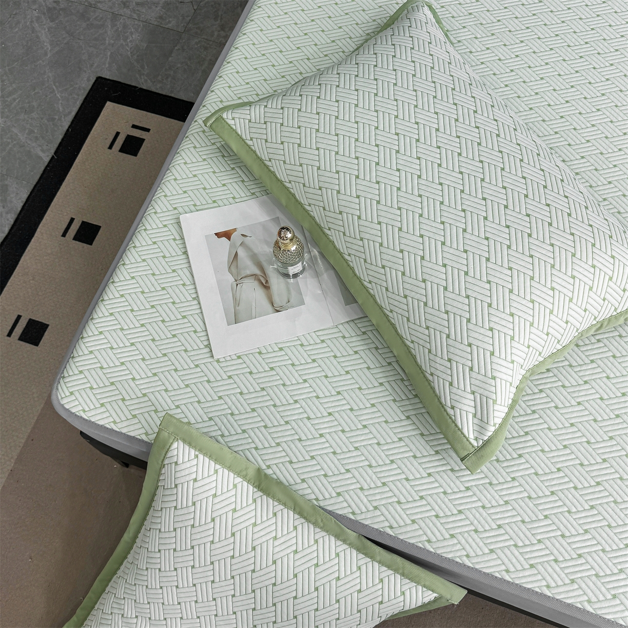 91家纺网 家纺一手货源 找家纺 （总）源舍家纺 2026新款爆款饼干花韩国豆豆A类凉席可机洗床笠款