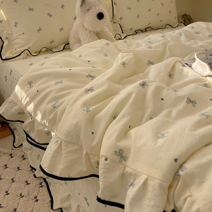 91家纺网 家纺一手货源 找家纺 繁花家居 2026新款木棉泡芙感超糯叽叽花边床盖夏被四件套 蝴蝶梦境