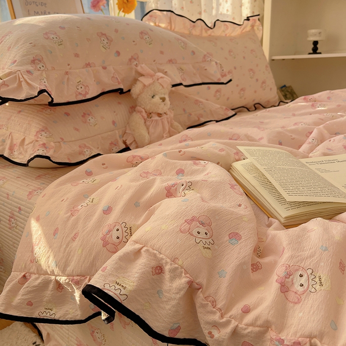 91家纺网 家纺一手货源 找家纺 繁花家居 2026新款木棉泡芙感超糯叽叽花边床盖夏被四件套 桃粉甜心