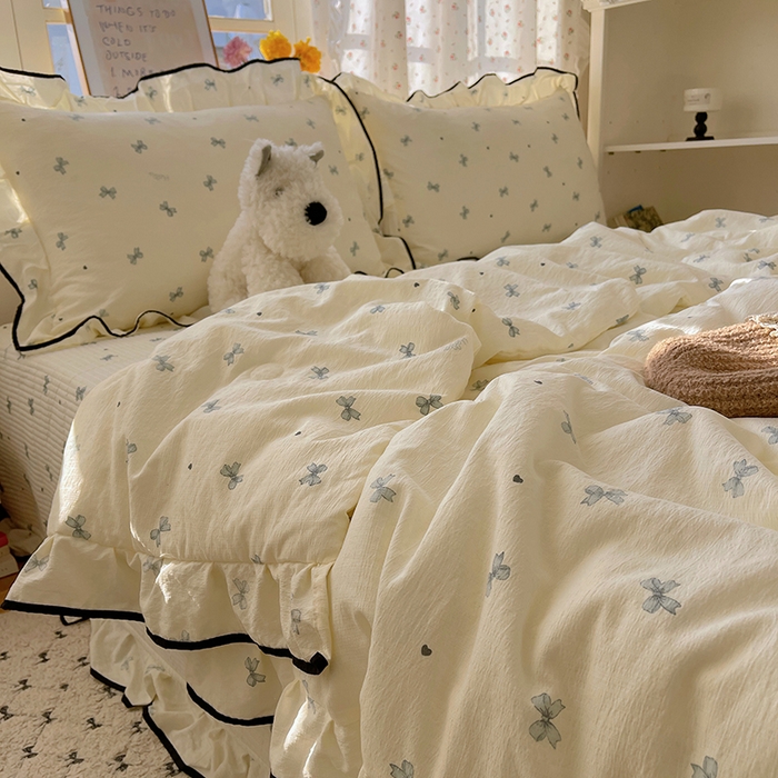 91家纺网 家纺一手货源 找家纺 繁花家居 2026新款木棉泡芙感超糯叽叽花边床盖夏被四件套 蝴蝶梦境