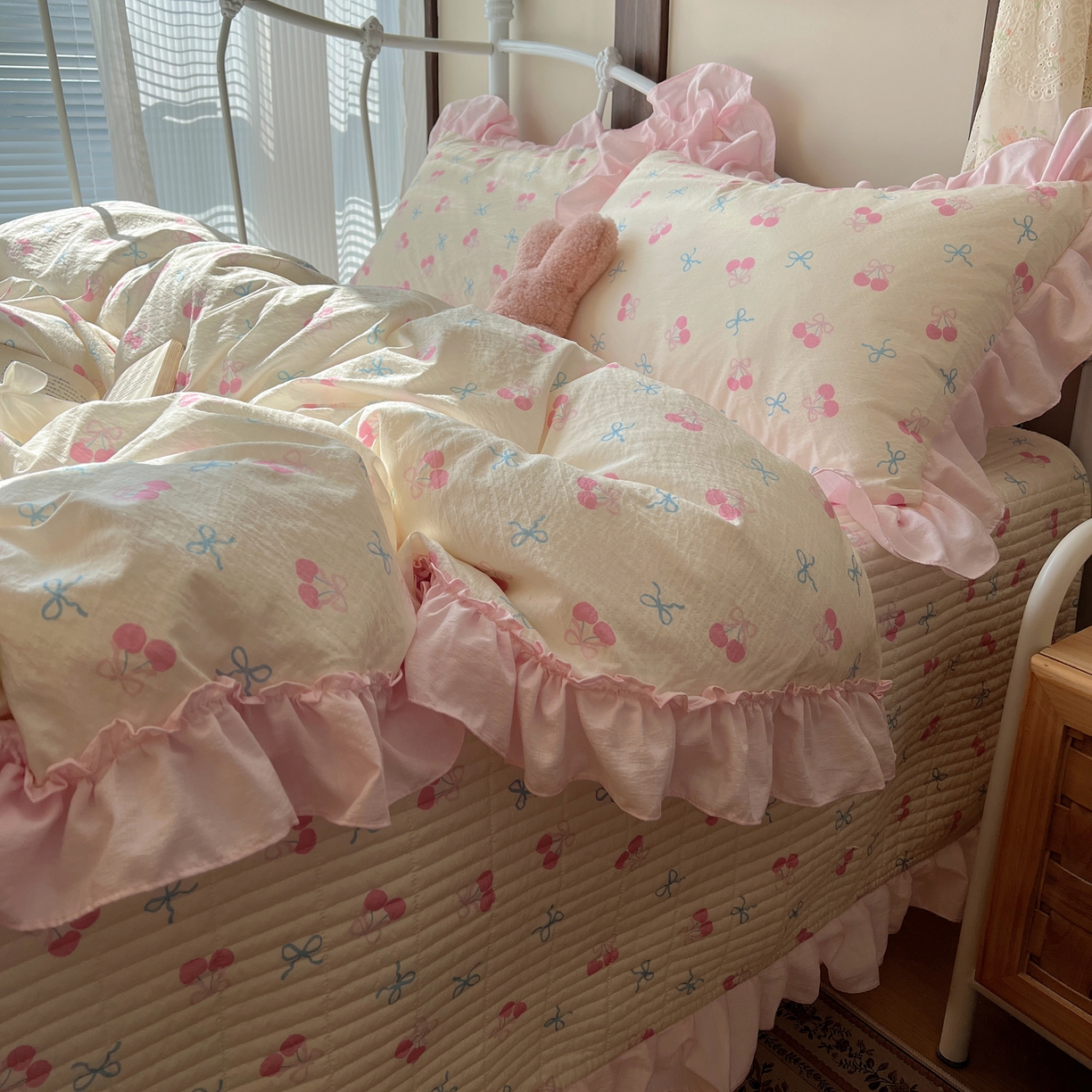 91家纺网 家纺一手货源 找家纺 （总）繁花家居 2026新款木棉泡芙感超糯叽叽花边床盖夏被四件套