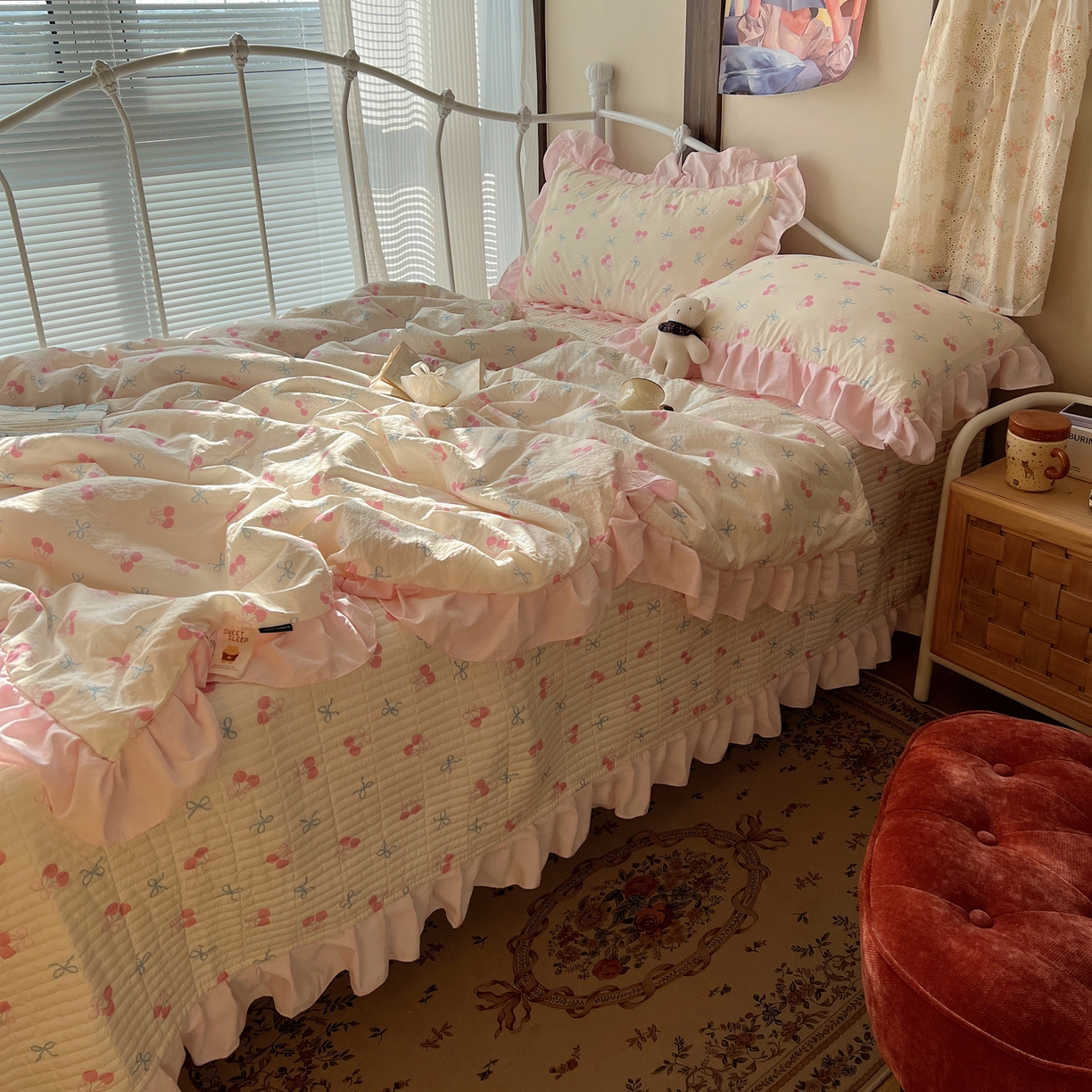 繁花家居 2026新款木棉泡芙感超糯叽叽花边床盖夏被四件套 殷桃结语