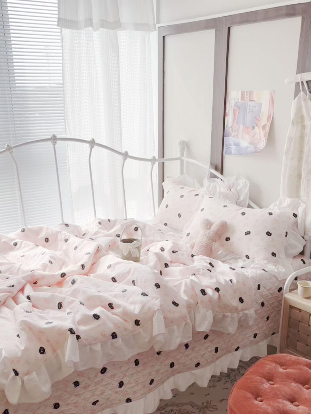 91家纺网 家纺一手货源 找家纺 繁花家居 2026新款木棉泡芙感超糯叽叽花边床盖夏被四件套 墨喵粉花