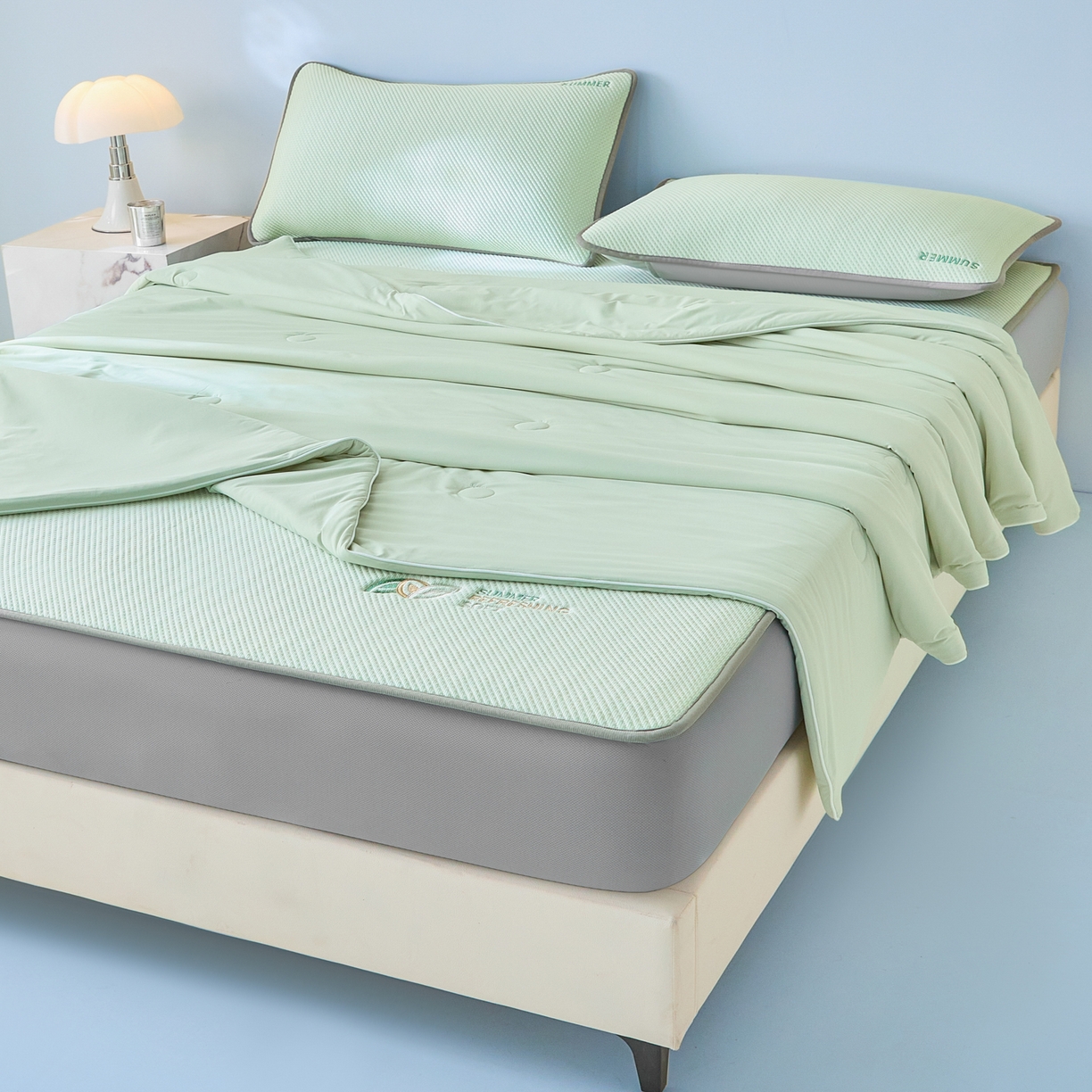 91家纺网 家纺一手货源 找家纺 欧邦 2026新款PE中分子刺绣款冰豆豆床笠夏被套件-序叶系列 序叶-绿