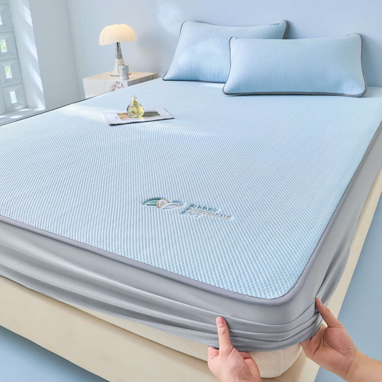 91家纺网 家纺一手货源 找家纺 欧邦 2026新款PE中分子刺绣款冰豆豆床笠夏被套件-序叶系列 序叶-蓝