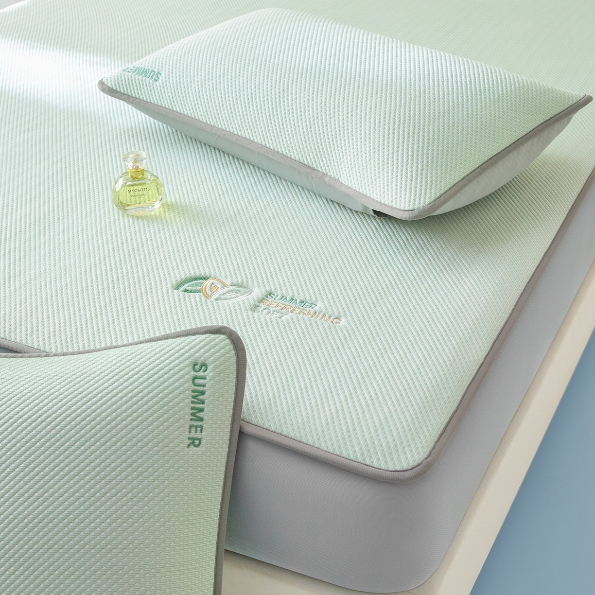 91家纺网 家纺一手货源 找家纺 欧邦 2026新款PE中分子刺绣款冰豆豆床笠夏被套件-序叶系列 序叶-绿