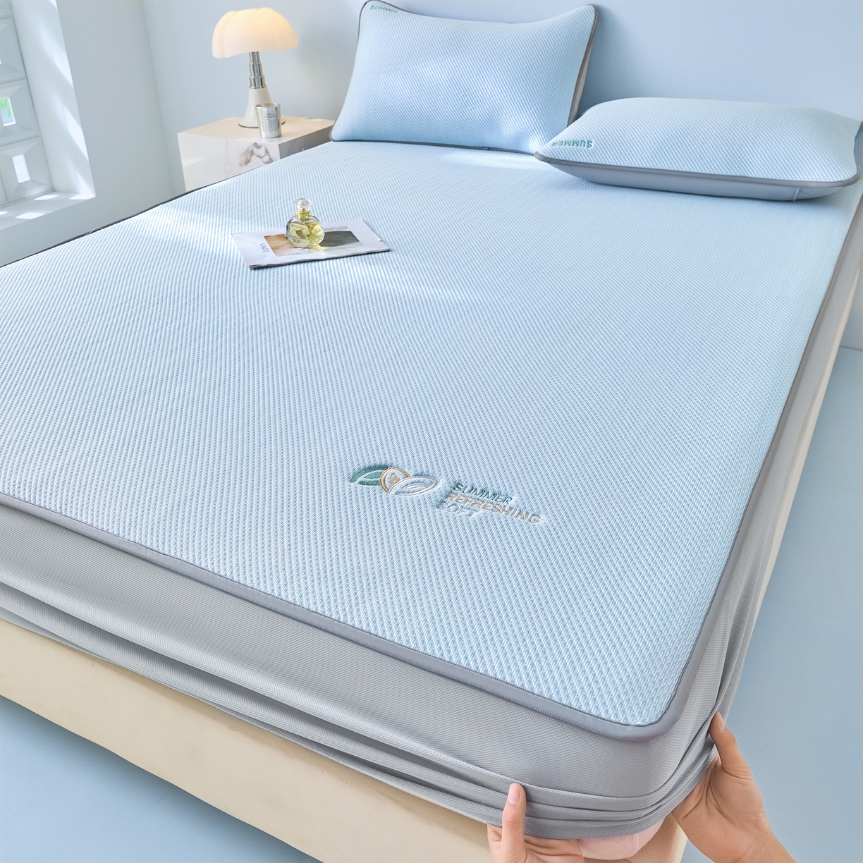 91家纺网 家纺一手货源 找家纺 欧邦 2026新款PE中分子刺绣款冰豆豆床笠夏被套件-序叶系列 序叶-蓝