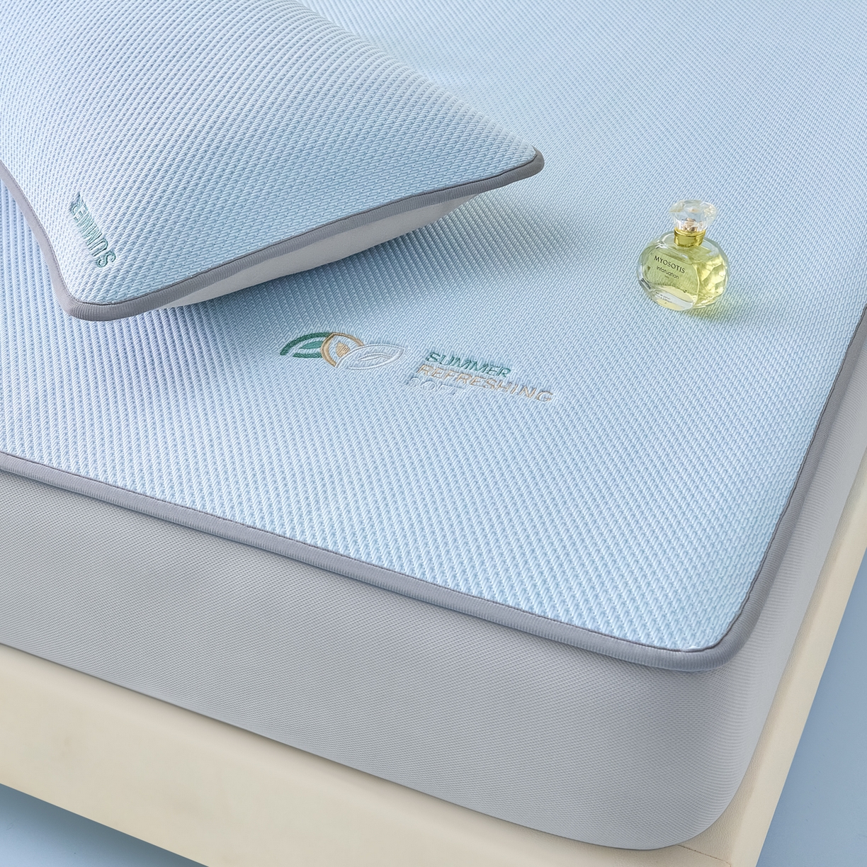 91家纺网 家纺一手货源 找家纺 欧邦 2026新款PE中分子刺绣款冰豆豆床笠夏被套件-序叶系列 序叶-蓝