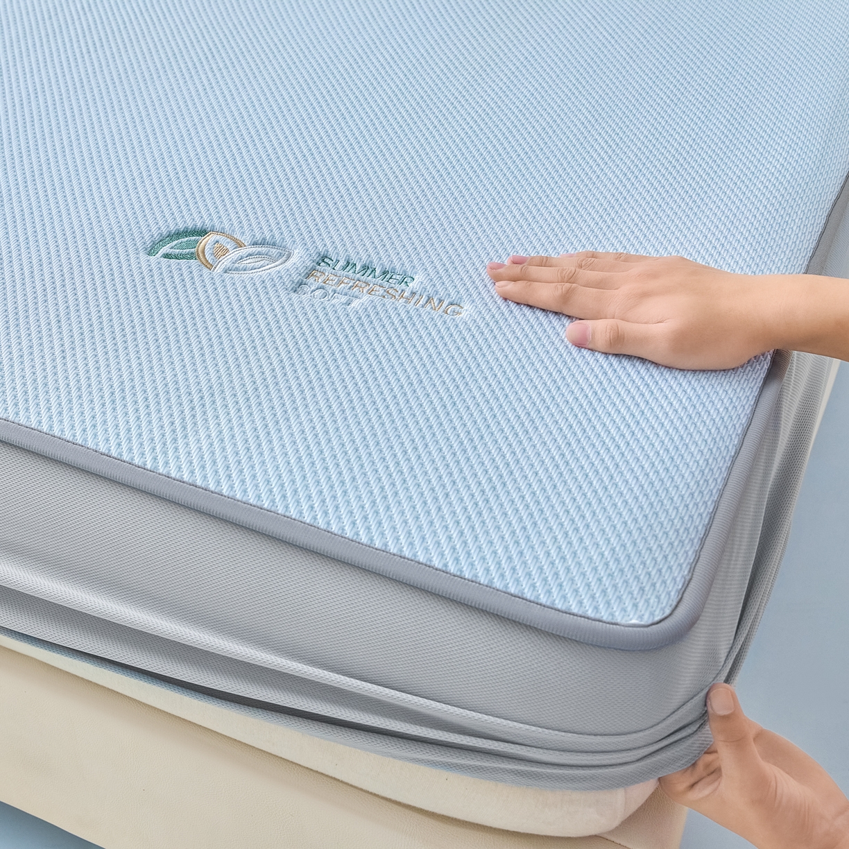 91家纺网 家纺一手货源 找家纺 欧邦 2026新款PE中分子刺绣款冰豆豆床笠夏被套件-序叶系列 序叶-蓝