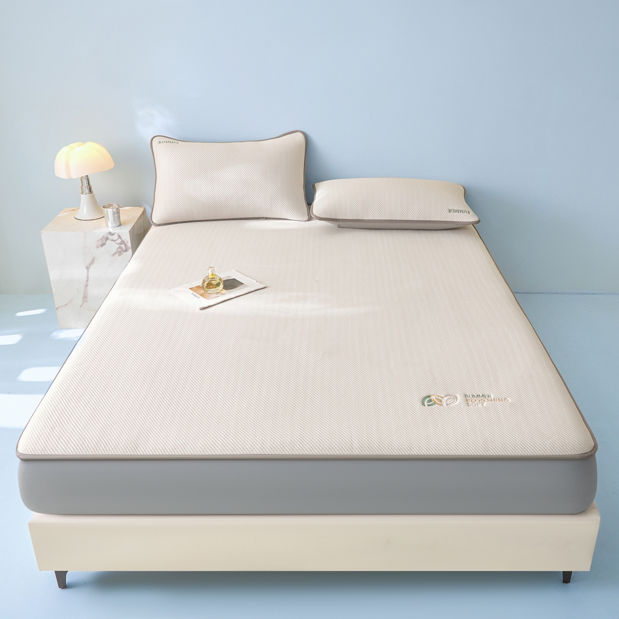 91家纺网 家纺一手货源 找家纺 欧邦 2026新款PE中分子刺绣款冰豆豆床笠夏被套件-序叶系列 序叶-咖