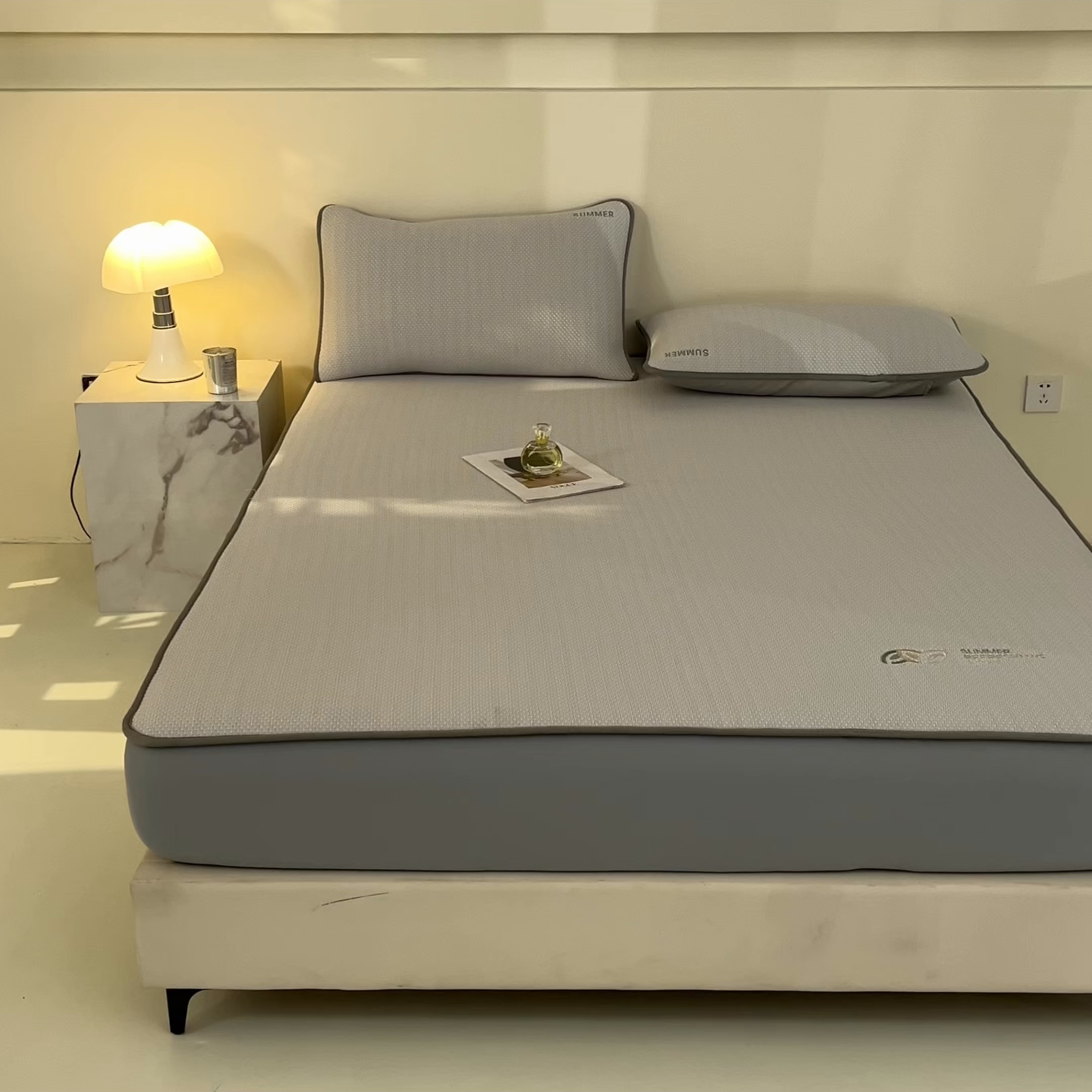 91家纺网 家纺一手货源 找家纺 欧邦 2026新款PE中分子刺绣款冰豆豆床笠夏被套件-序叶系列 序叶-咖