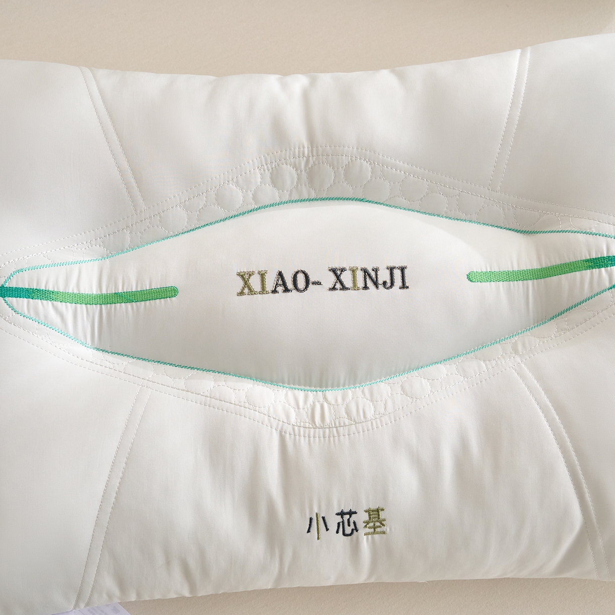 91家纺网 家纺一手货源 找家纺 （总）鼎晟纺 2026新款小芯基定型护颈枕枕头枕芯