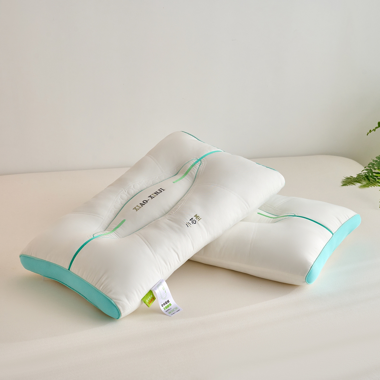 91家纺网 家纺一手货源 找家纺 鼎晟纺 2026新款小芯基定型护颈枕枕头枕芯 小芯基白色单只装