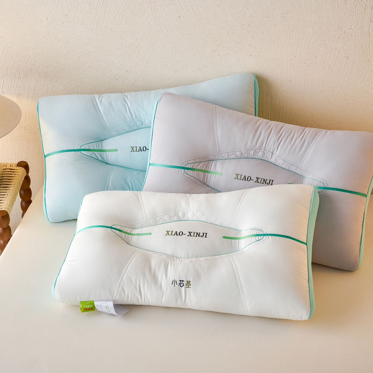 91家纺网 家纺一手货源 找家纺 鼎晟纺 2026新款小芯基定型护颈枕枕头枕芯 小芯基蓝色一对装