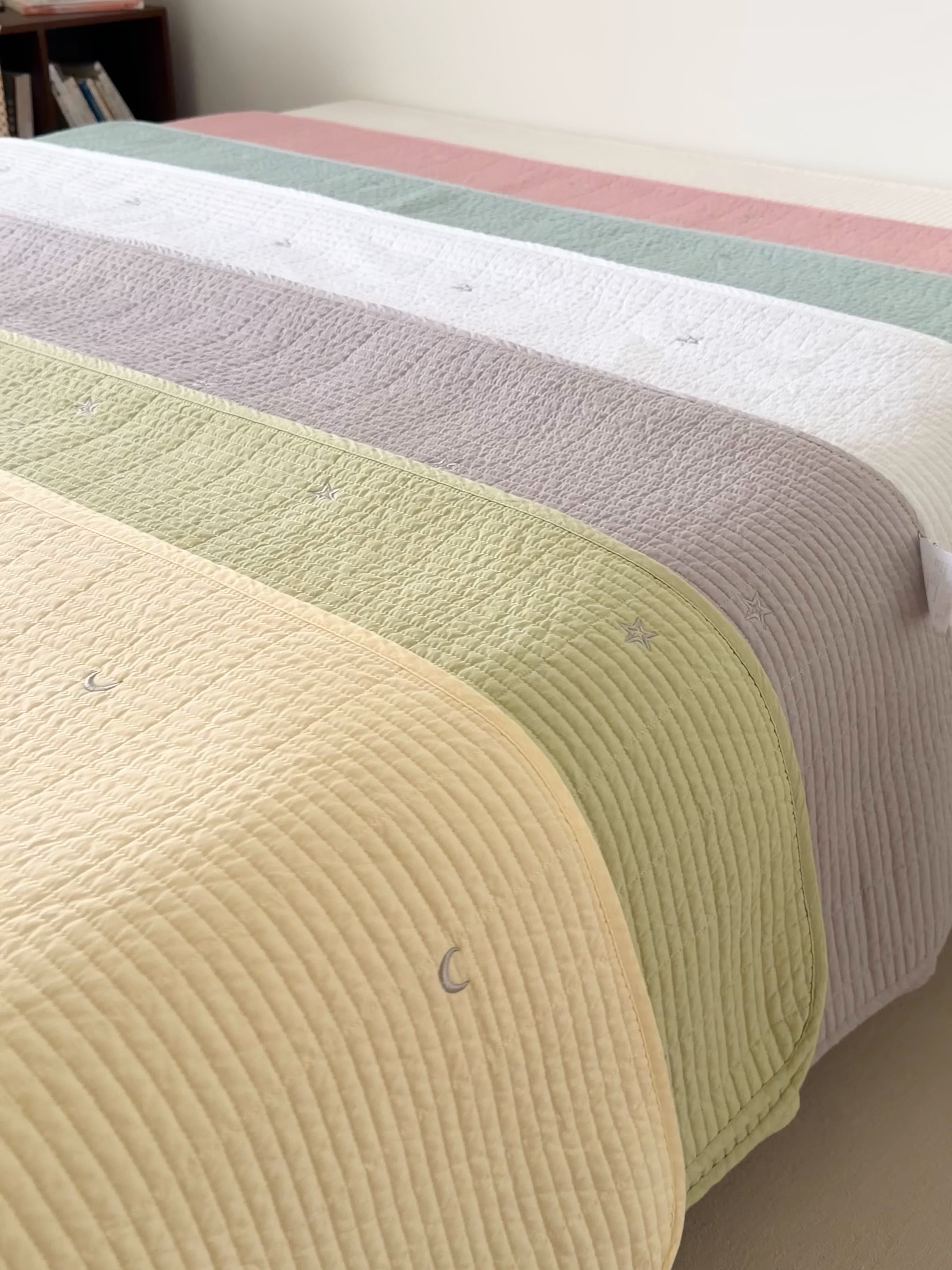 91家纺网 家纺一手货源 找家纺 沐纯家居 2026春夏新款全棉星月刺绣床盖三件套 组合图仅供展示不可下单