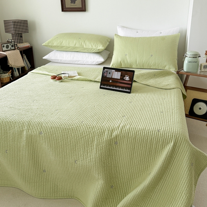 91家纺网 家纺一手货源 找家纺 沐纯家居 2026春夏新款全棉星月刺绣床盖三件套 星月绿