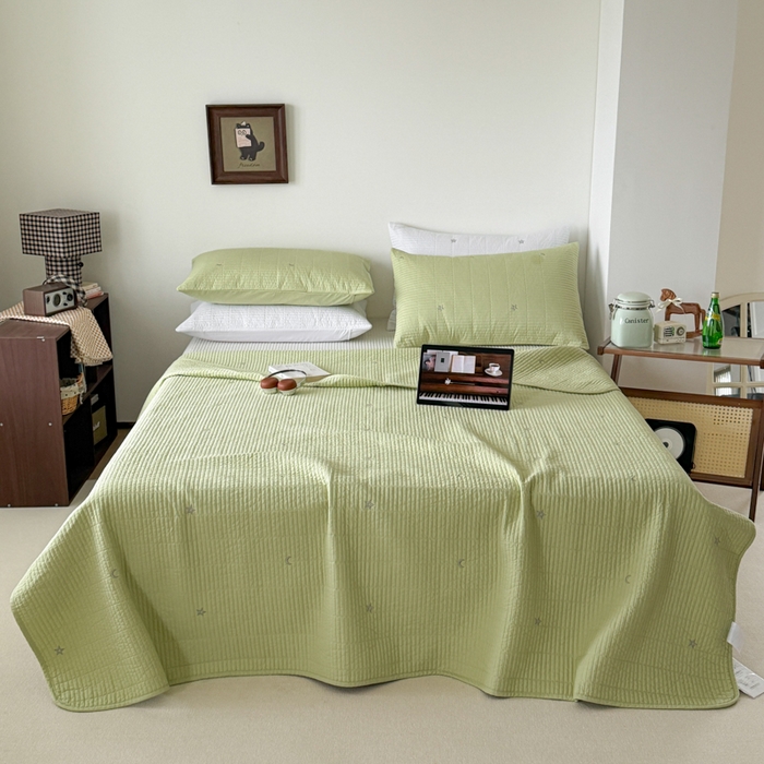 91家纺网 家纺一手货源 找家纺 沐纯家居 2026春夏新款全棉星月刺绣床盖三件套 星月绿