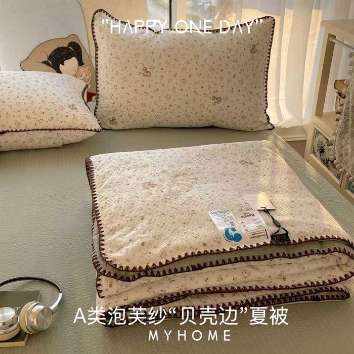 91家纺网 家纺一手货源 找家纺 （总）贝扬思家纺 2026新款泡芙纱贝壳边夏被套件-欧包系列（今天也只做被快乐包裹的小朋友）