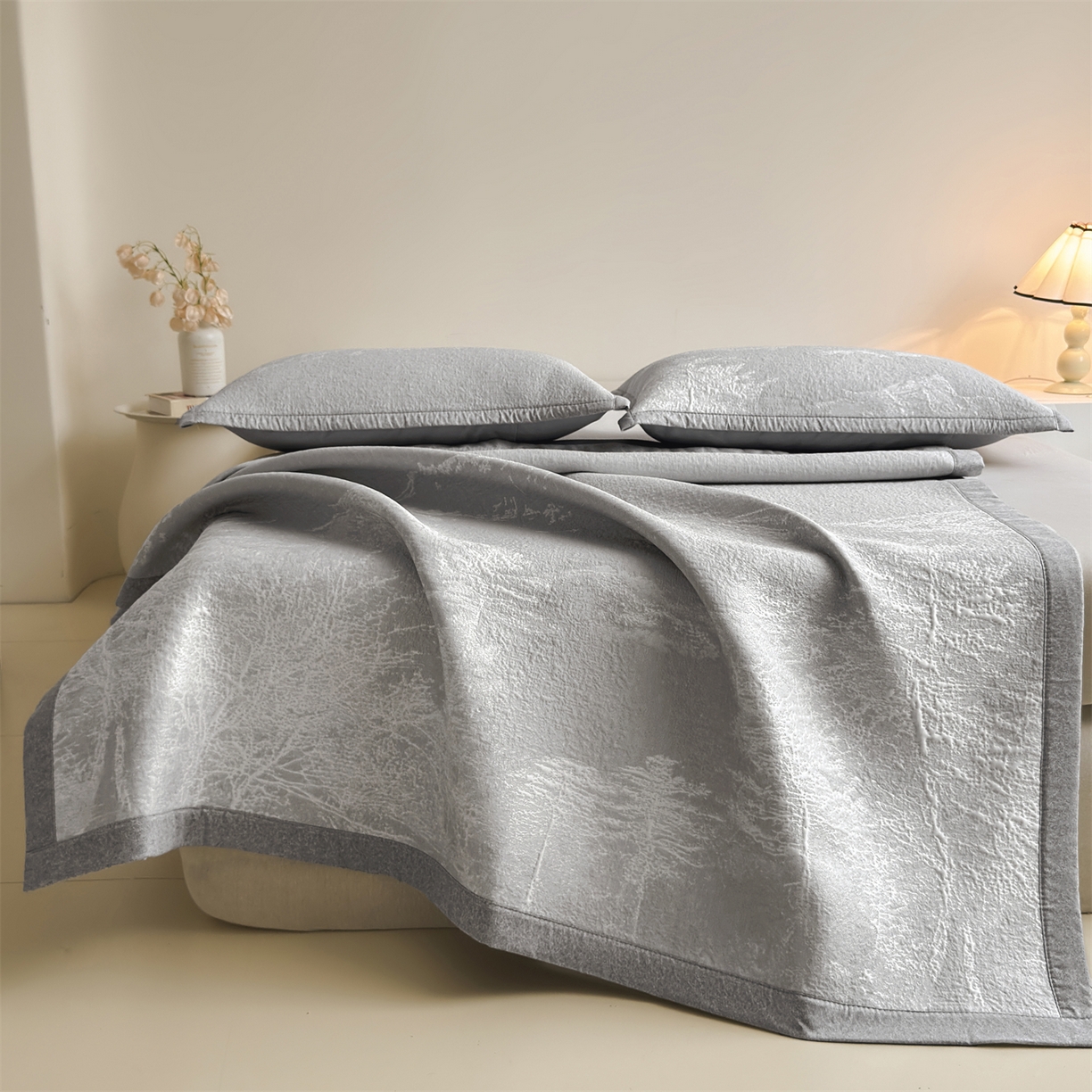 91家纺网 家纺一手货源 找家纺 慕木家纺 2026新品高端复合三明治PE乙纶双面提花610克冰豆豆凉席水墨丹青系列（提供买家秀） 床席款水墨丹青-灰