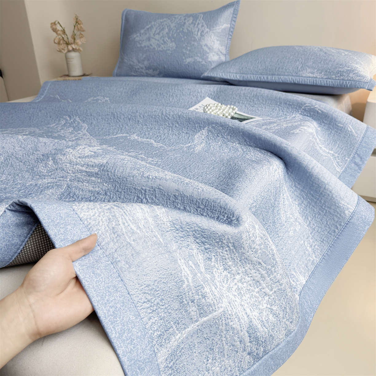 91家纺网 家纺一手货源 找家纺 慕木家纺 2026新品高端复合三明治PE乙纶双面提花610克冰豆豆凉席水墨丹青系列（提供买家秀） 床席款水墨丹青-蓝