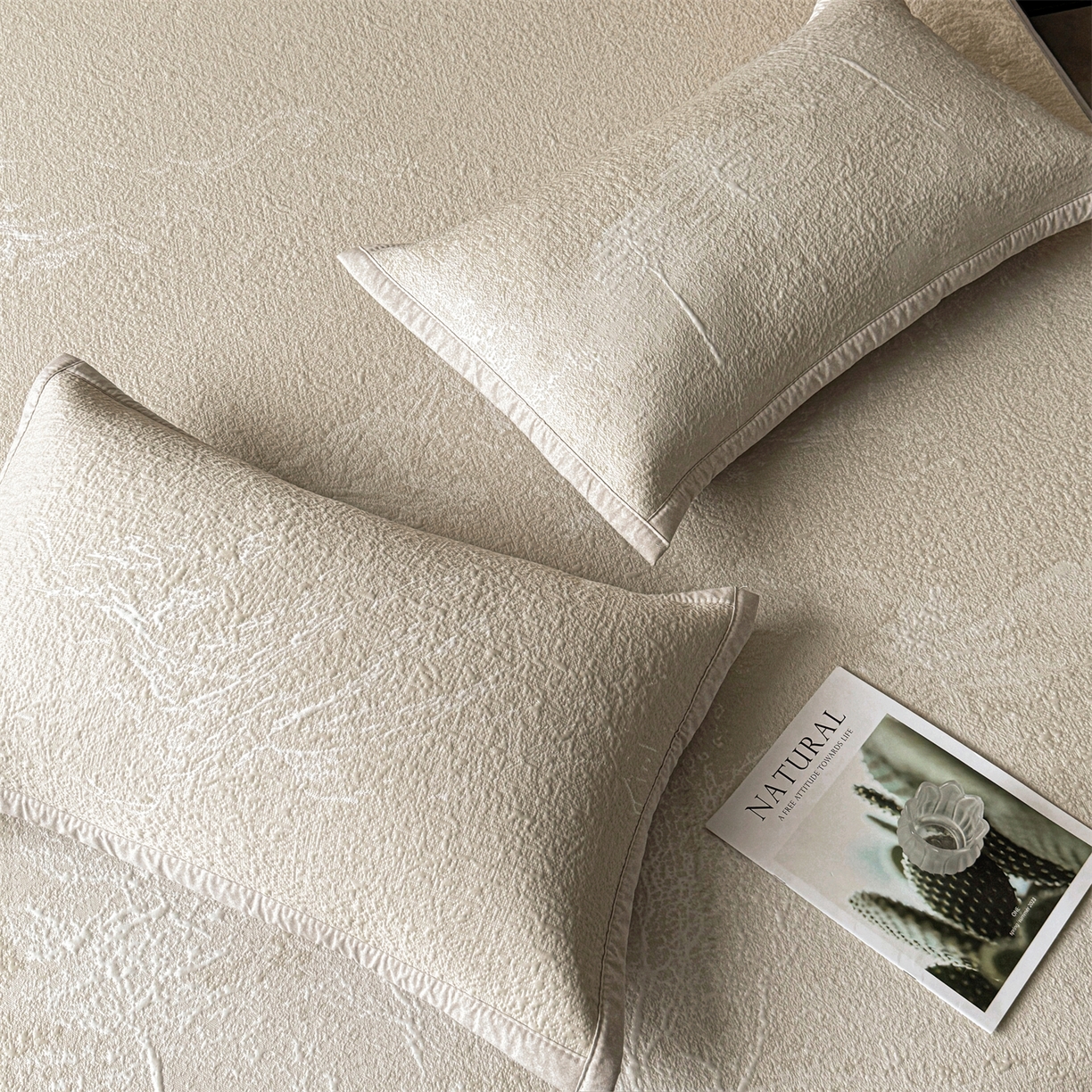 91家纺网 家纺一手货源 找家纺 慕木家纺 2026新品高端复合三明治PE乙纶双面提花610克冰豆豆凉席水墨丹青系列（提供买家秀） 床笠款水墨丹青-卡其