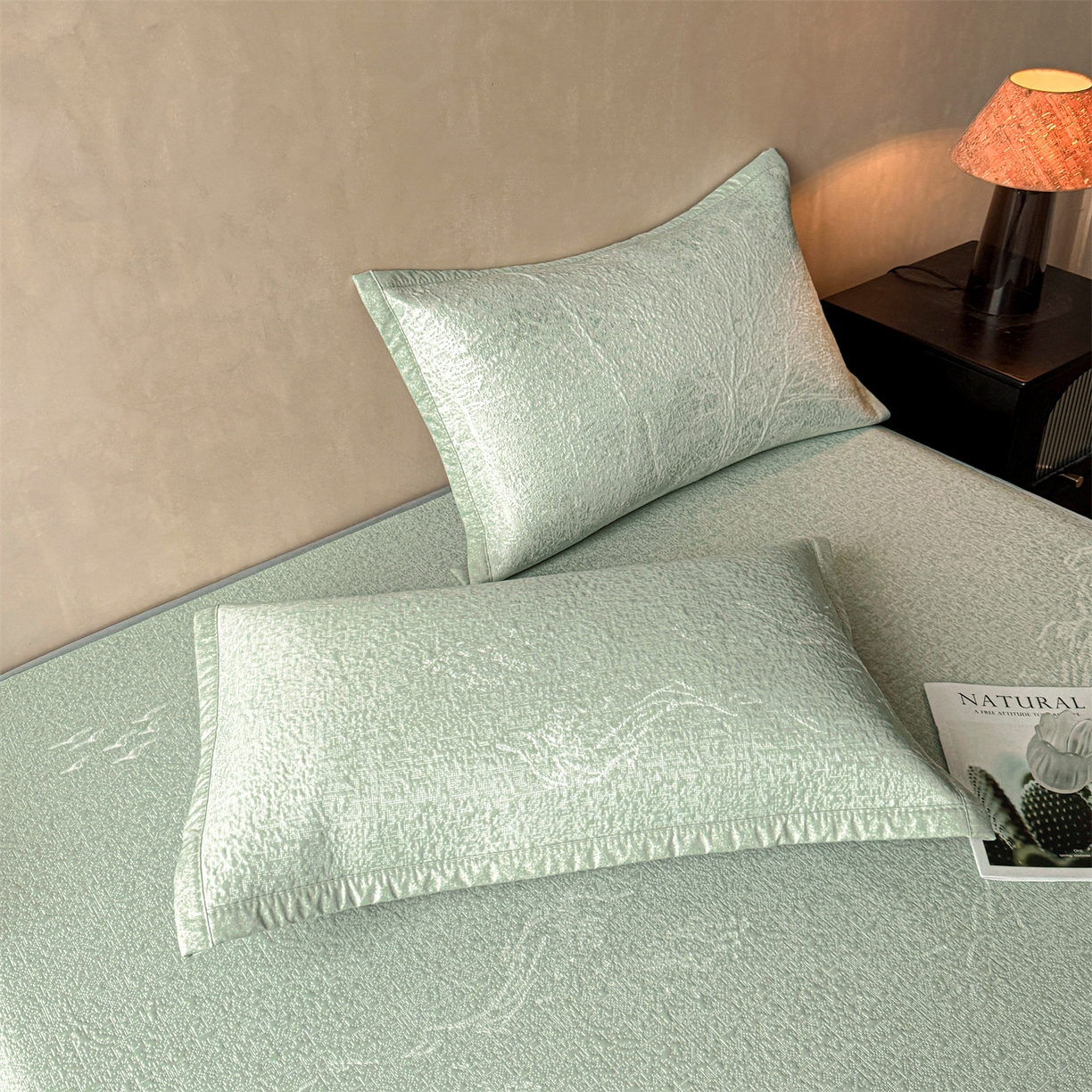 91家纺网 家纺一手货源 找家纺 慕木家纺 2026新品高端复合三明治PE乙纶双面提花610克冰豆豆凉席水墨丹青系列（提供买家秀） 床笠款水墨丹青-绿