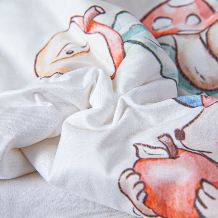 91家纺网 家纺一手货源 找家纺 吉咪兔家纺 2026新款桑蚕丝护肚防踢睡袋多功能盖毯宝宝夏被拥抱被儿童夏被儿童防踢被 丰收果园