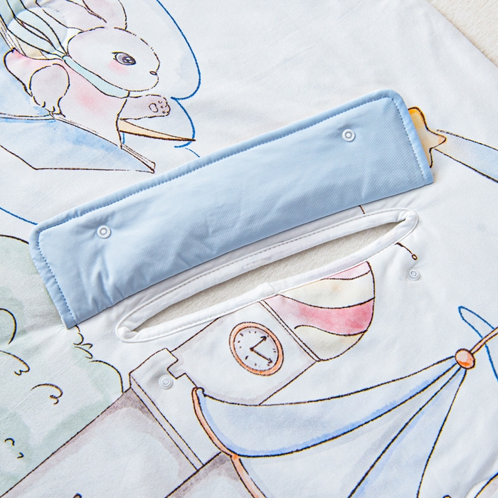 91家纺网 家纺一手货源 找家纺 吉咪兔家纺 2026新款桑蚕丝护肚防踢睡袋多功能盖毯宝宝夏被拥抱被儿童夏被儿童防踢被 小王子