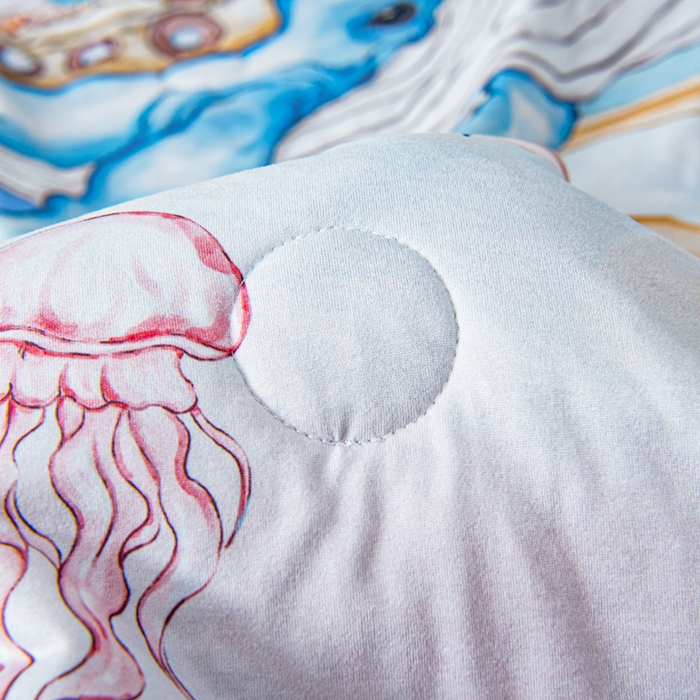 91家纺网 家纺一手货源 找家纺 吉咪兔家纺 2026新款桑蚕丝护肚防踢睡袋多功能盖毯宝宝夏被拥抱被儿童夏被儿童防踢被 鲸鱼飞船