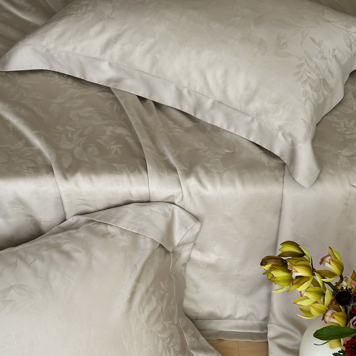 91家纺网 家纺一手货源 找家纺 佳汐蓝家纺 2026新款天丝棉麻提花可水洗有机蚕丝夏被 云烟灰