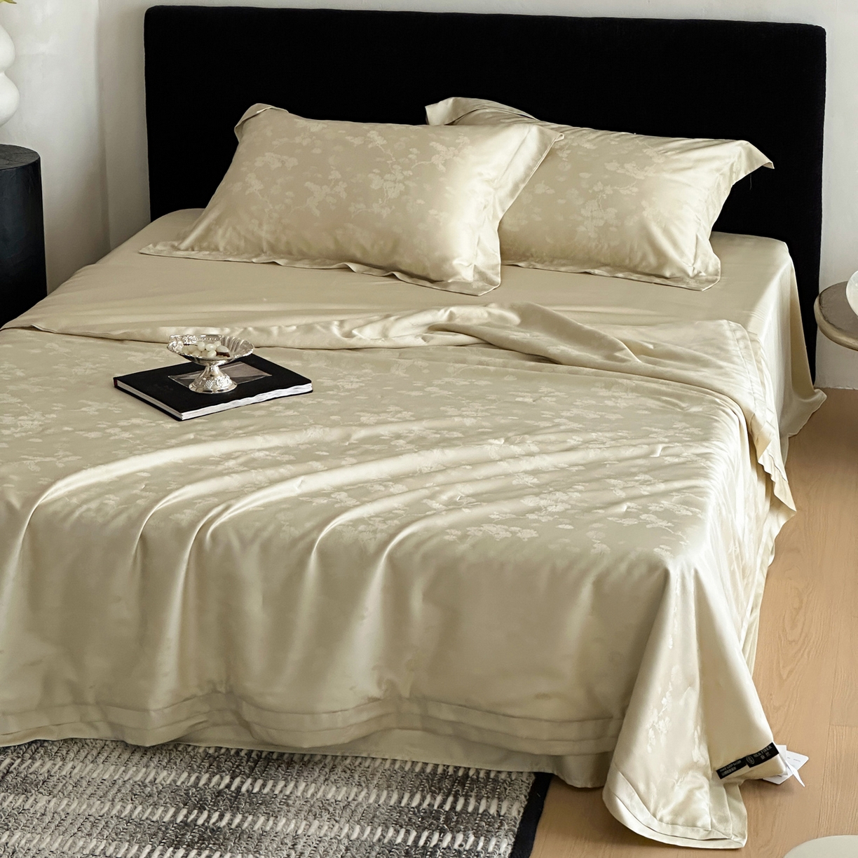 91家纺网 家纺一手货源 找家纺 佳汐蓝家纺 2026新款天丝棉麻提花可水洗有机蚕丝夏被 青提绿