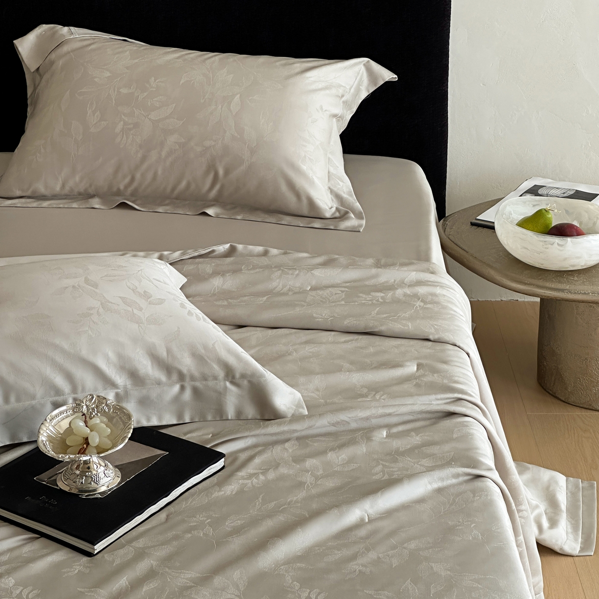 91家纺网 家纺一手货源 找家纺 佳汐蓝家纺 2026新款天丝棉麻提花可水洗有机蚕丝夏被 云烟灰