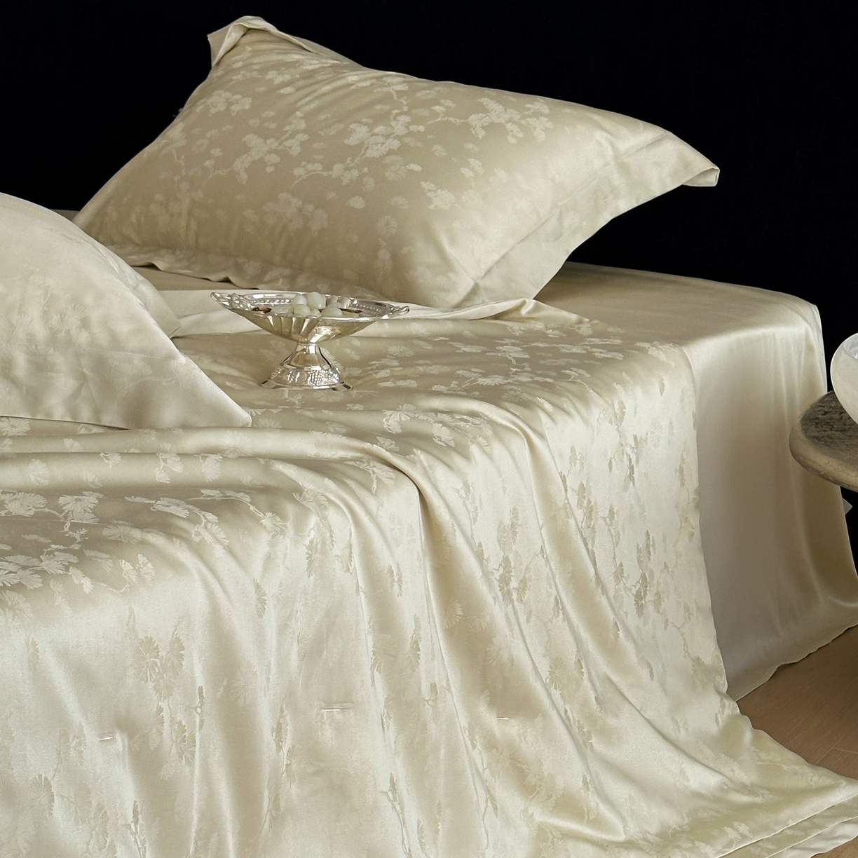 91家纺网 家纺一手货源 找家纺 佳汐蓝家纺 2026新款天丝棉麻提花可水洗有机蚕丝夏被 青提绿