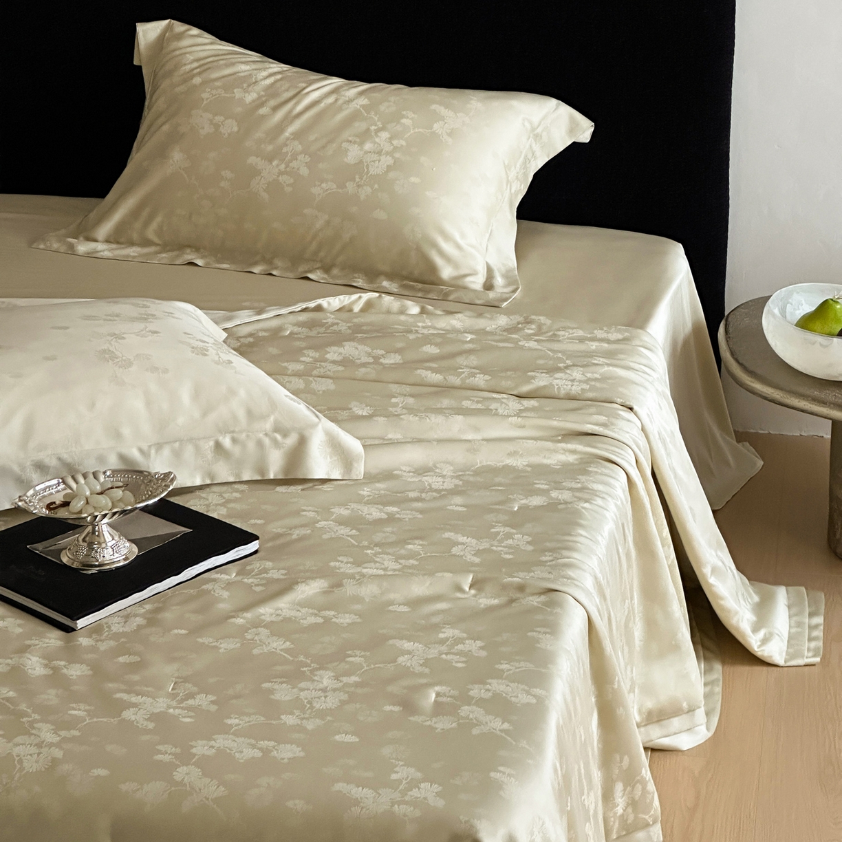 91家纺网 家纺一手货源 找家纺 佳汐蓝家纺 2026新款天丝棉麻提花可水洗有机蚕丝夏被 青提绿