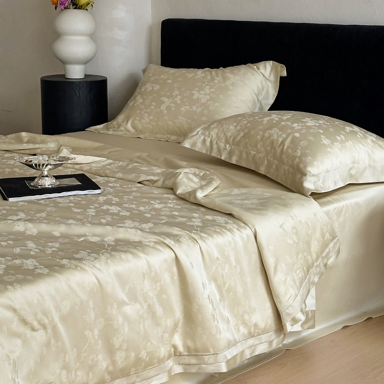 91家纺网 家纺一手货源 找家纺 佳汐蓝家纺 2026新款天丝棉麻提花可水洗有机蚕丝夏被 青提绿